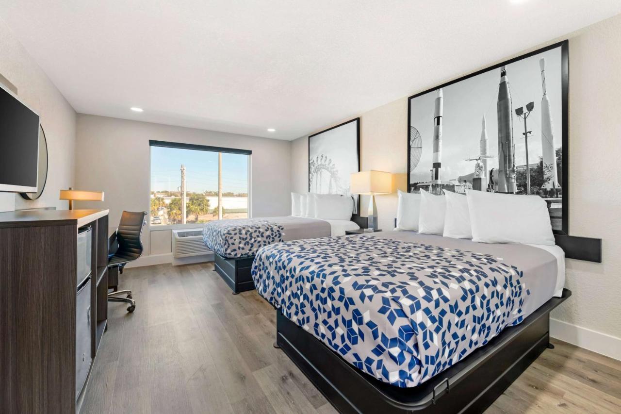 Super 8 By Wyndham Orlando Near Florida Mall Williamsburg Eksteriør billede